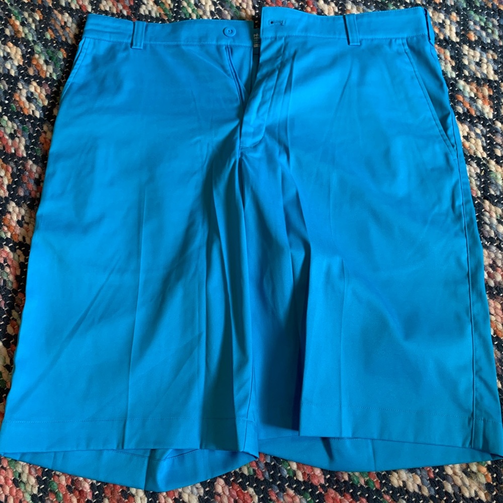 Nike Golf Flat Front Tech Shorts - Size 32